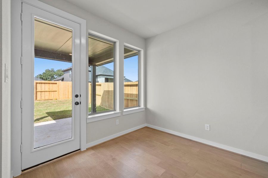 Spacious, unfurnished interior of a new home in Sienna 45', 50', Missouri City (Image 23).