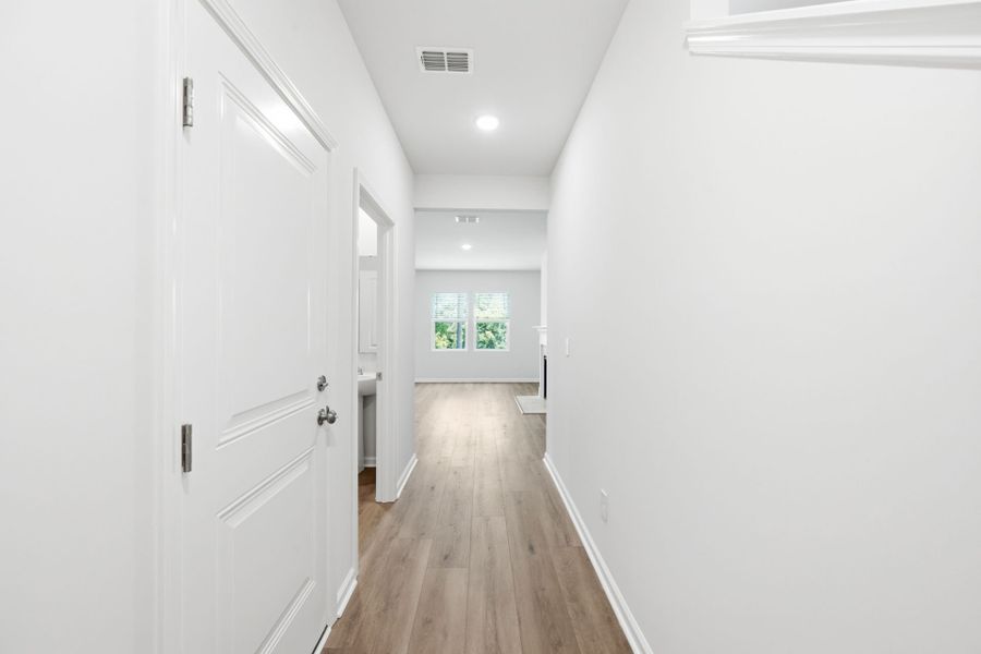 Spacious, unfurnished interior of a new home in Grand Arbor, Blythewood (Image 21). Spacious, unfurnished interior of a new home in Grand Arbor, Blythewood (Image 21).