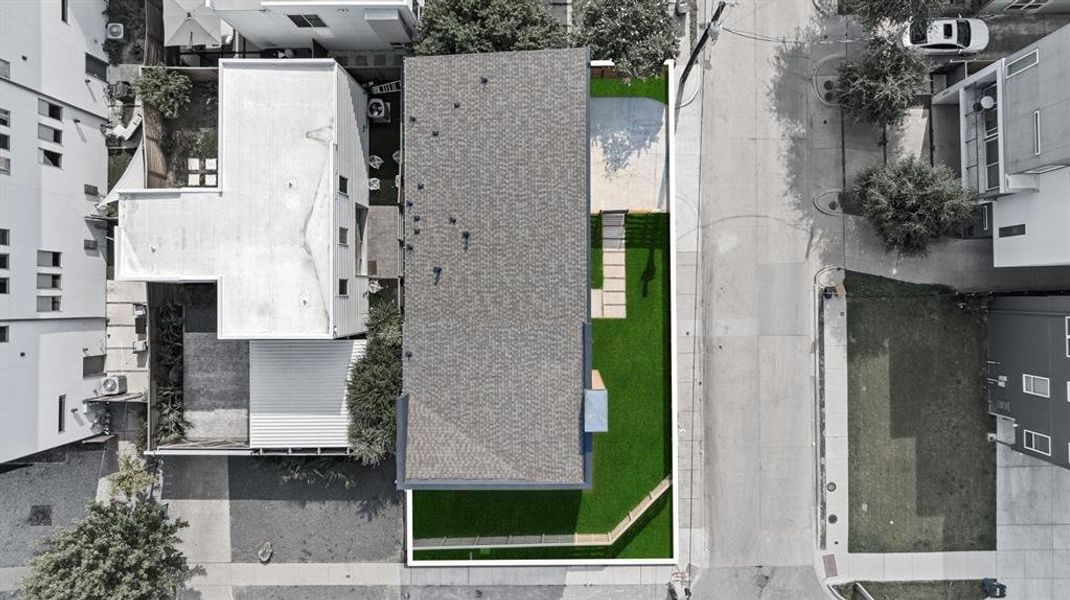 Image 32 of a home in . Image 32 of a home in .