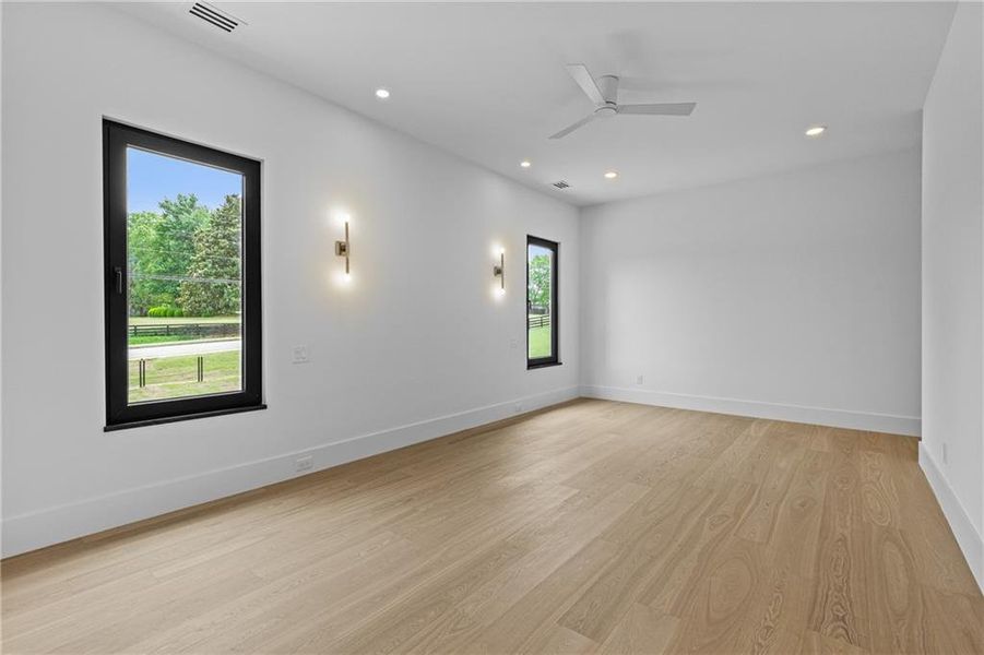 Spacious, unfurnished interior of a new home in , Sugar Hill (Image 79).
