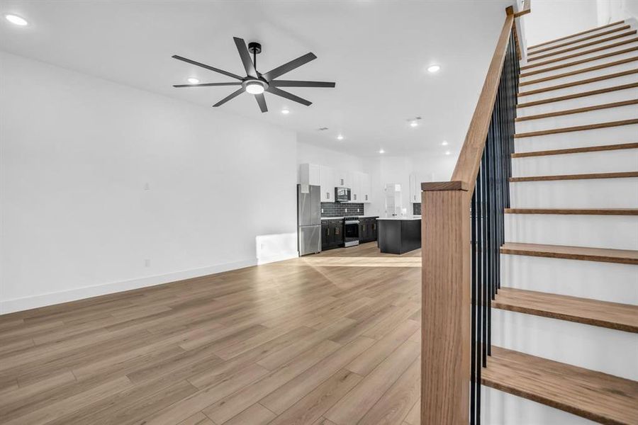 Spacious, unfurnished interior of a new home in , Waxahachie (Image 23).