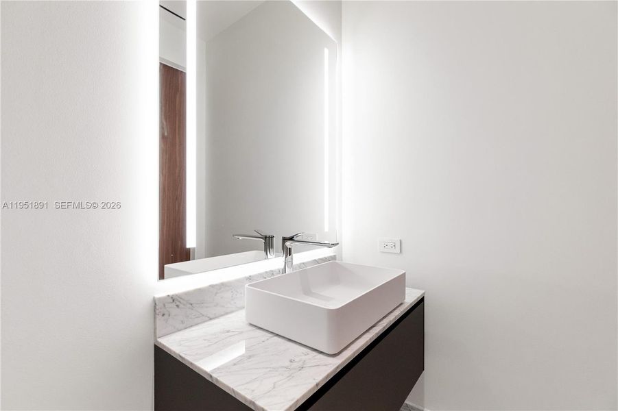 Image 29 of a home in .