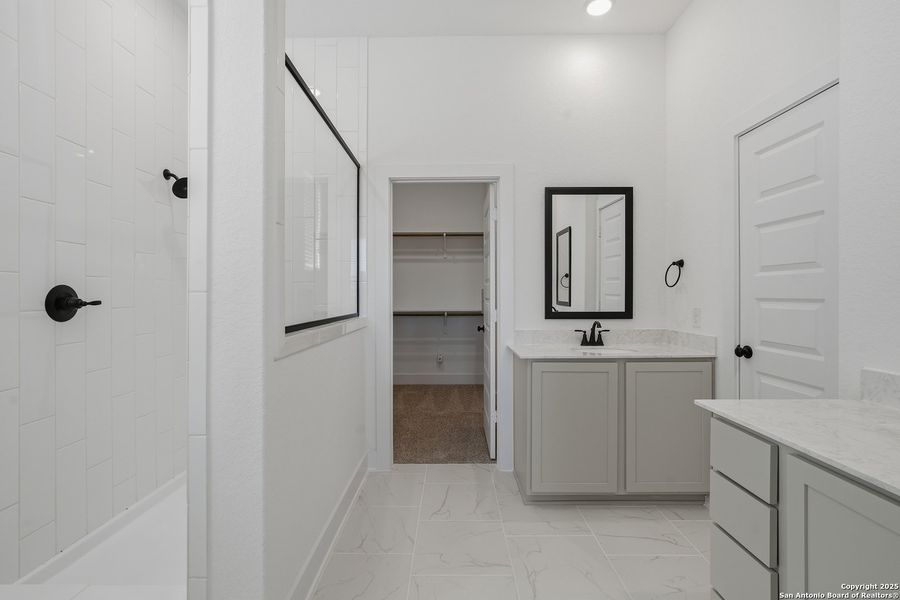 Furnished interior view inside a new home in Stillwater Ranch, San Antonio (Image 10). Furnished interior view inside a new home in Stillwater Ranch, San Antonio (Image 10).