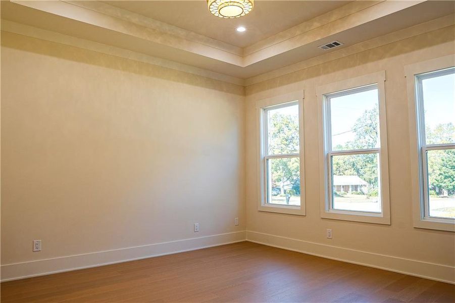 Spacious, unfurnished interior of a new home in , Grayson (Image 40).