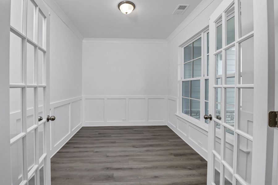 Spacious, unfurnished interior of a new home in Lake Carolina Townhomes, Columbia (Image 19).