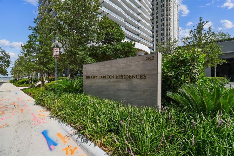 Condo located in Tampa, FL showcasing its design and architecture (Image 26). Condo located in Tampa, FL showcasing its design and architecture (Image 26).