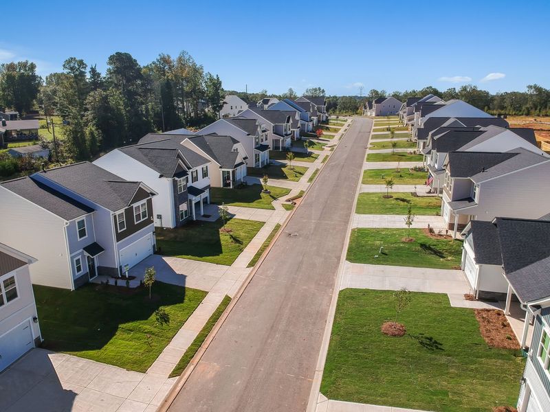 Image 18 representing the The Hazelwood by Stanley Martin Homes in Persimmon Hill, Lyman, SC.