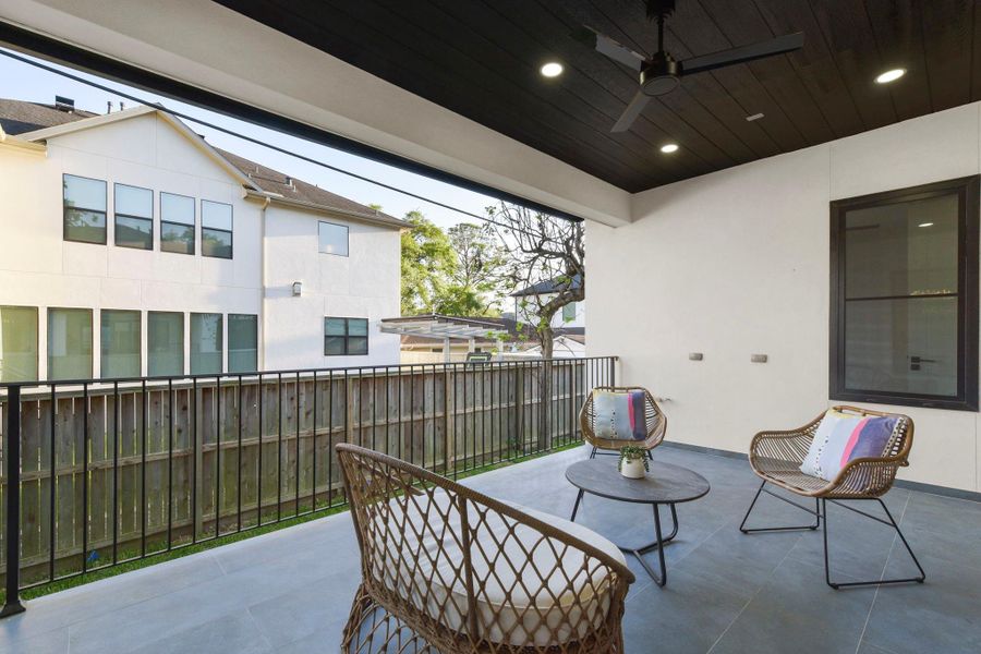 Back patio, with outdoor kitchen hookups. Back patio, with outdoor kitchen hookups.