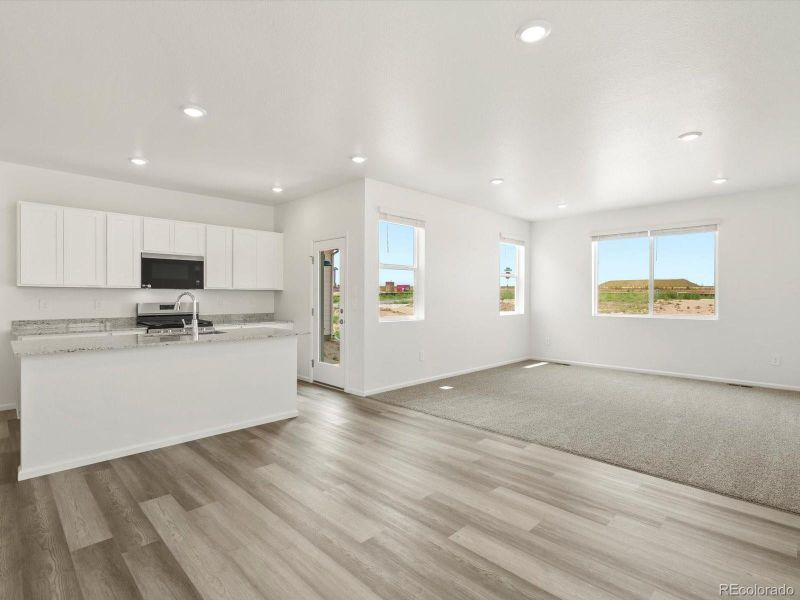 Spacious, unfurnished interior of a new home in Lake Bluff, Greeley (Image 20). Spacious, unfurnished interior of a new home in Lake Bluff, Greeley (Image 20).