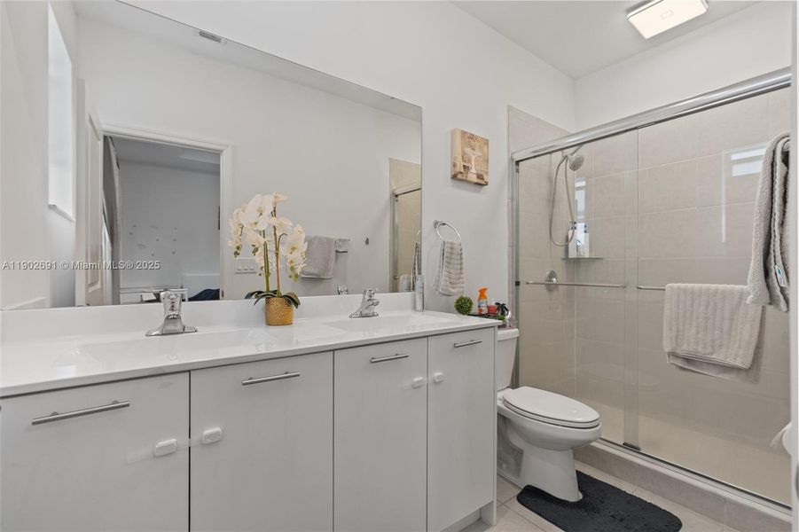 Furnished interior view inside a new home in Westview: Provence Collection, Miami (Image 11). Furnished interior view inside a new home in Westview: Provence Collection, Miami (Image 11).