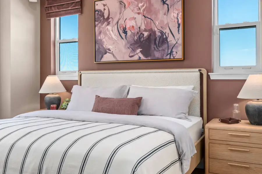 Furnished interior view inside a new home in EvenTide, New Smyrna Beach (Image 10).