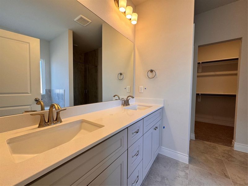 Furnished interior view inside a new home in Grand Oaks Reserve, Cleveland (Image 10). Furnished interior view inside a new home in Grand Oaks Reserve, Cleveland (Image 10).