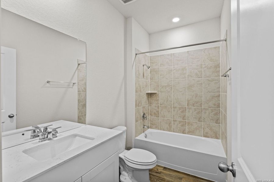 Furnished interior view inside a new home in Laurel Vistas, San Antonio (Image 5). Furnished interior view inside a new home in Laurel Vistas, San Antonio (Image 5).