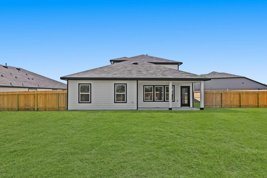 Exterior details and patio area of a home in Medina, Dayton (Image 2).