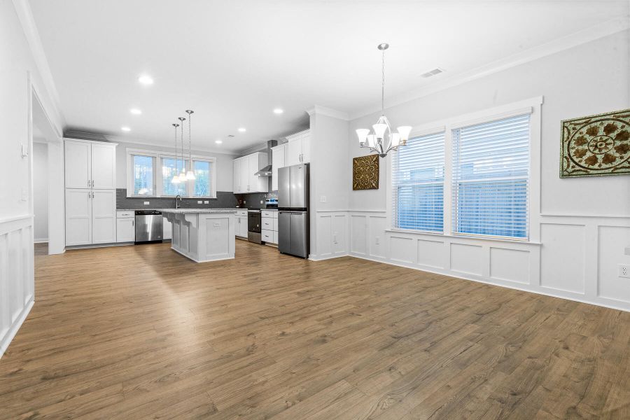 Spacious, unfurnished interior of a new home in , Summerville (Image 37).