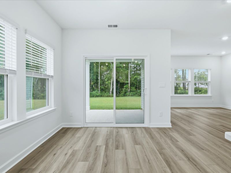 Spacious, unfurnished interior of a new home in Palmetto Place, Longs (Image 13).