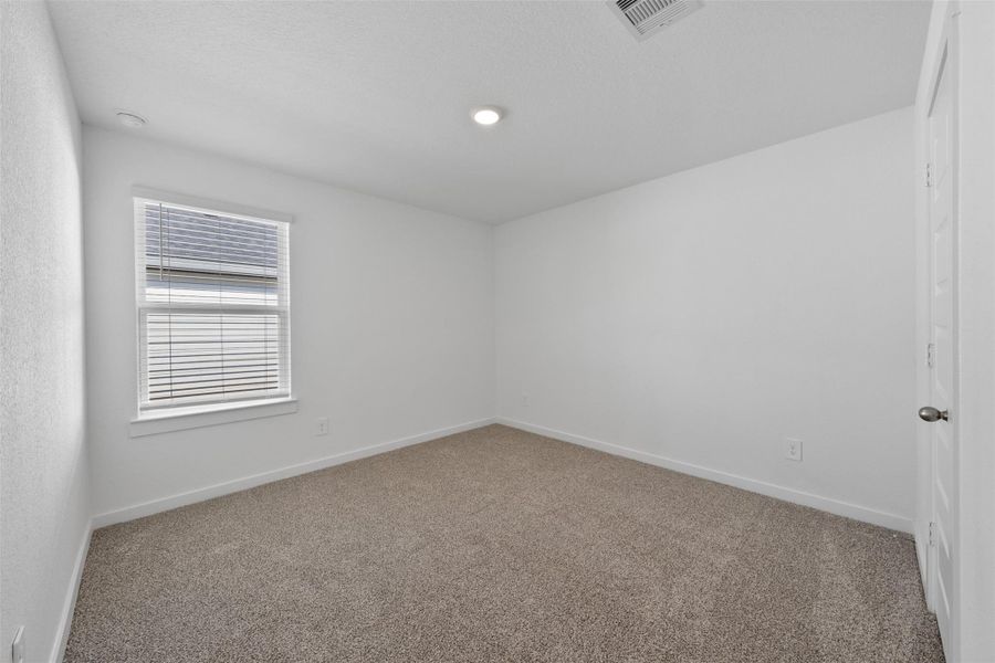 Spacious, unfurnished interior of a new home in Tamarron, Fulshear (Image 20). Spacious, unfurnished interior of a new home in Tamarron, Fulshear (Image 20).