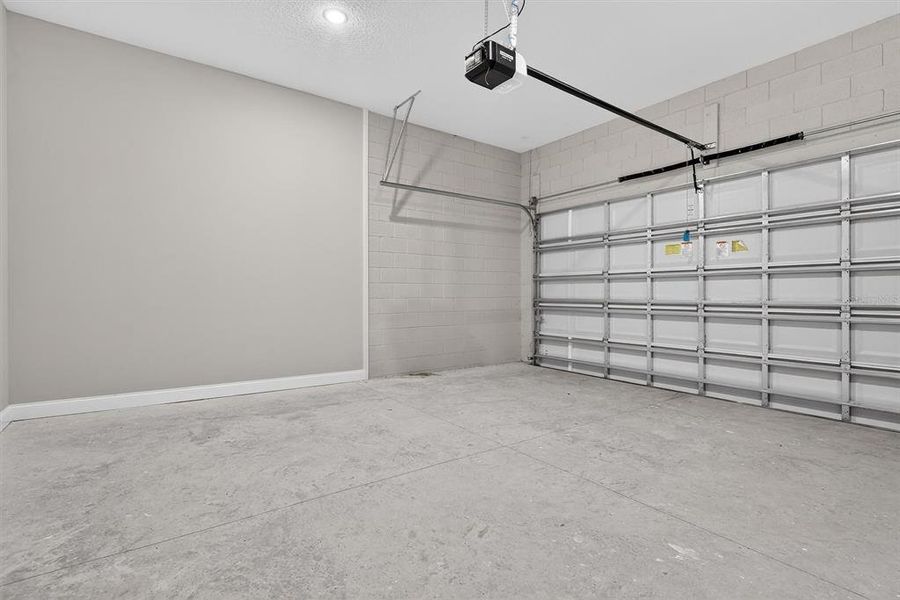 Spacious, unfurnished interior of a new home in , Lake Hamilton (Image 27). Spacious, unfurnished interior of a new home in , Lake Hamilton (Image 27).