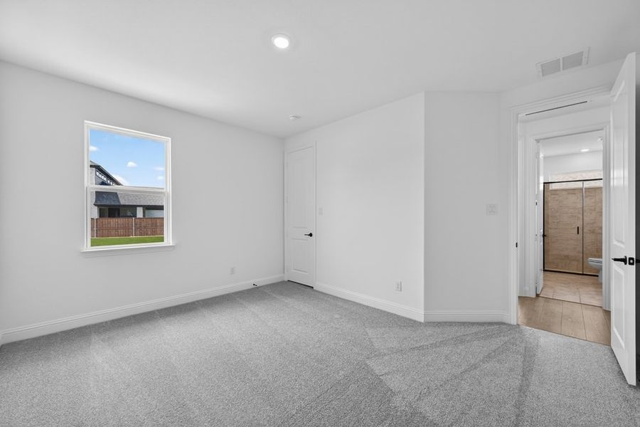 Spacious, unfurnished interior of a new home in South Oak, Lakewood Village (Image 27).