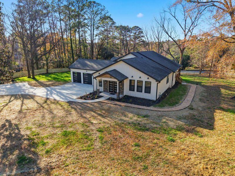 Exterior details and patio area of a home in , Decatur (Image 26).