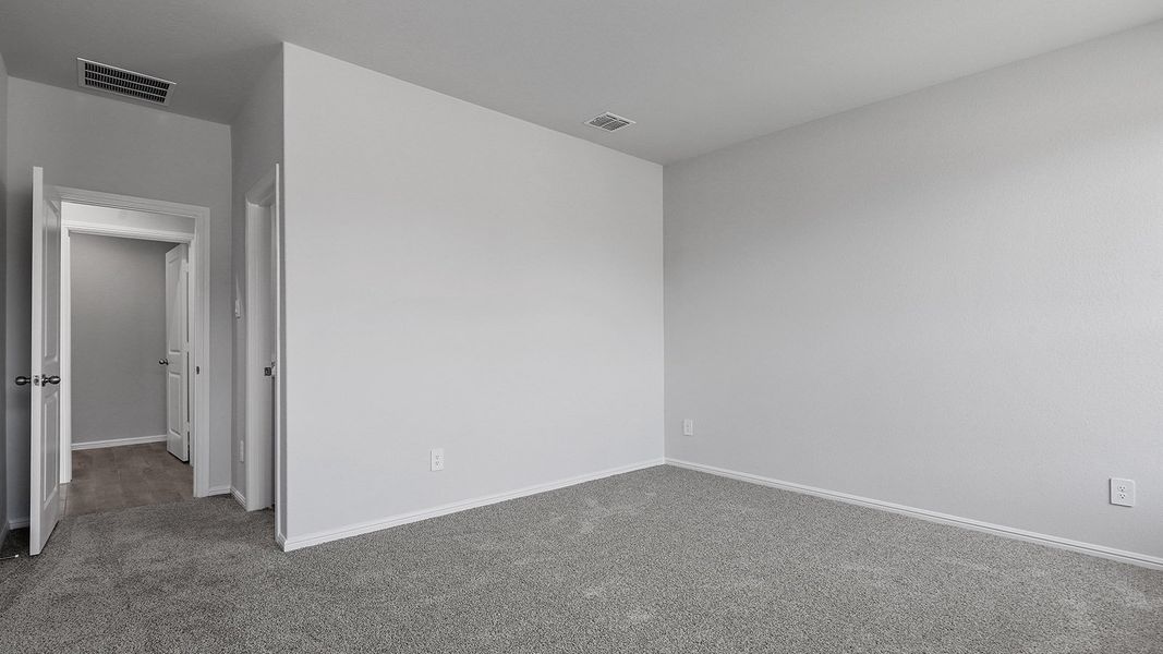 Spacious, unfurnished interior of a new home in Vista Point, Grandview (Image 18).