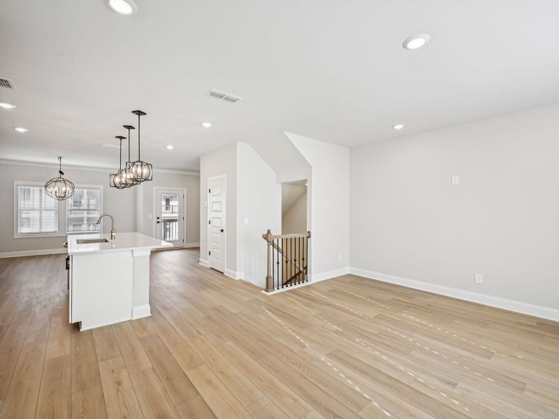 Spacious, unfurnished interior of a new home in Martin Springs - Highland Series, Lawrenceville (Image 13).