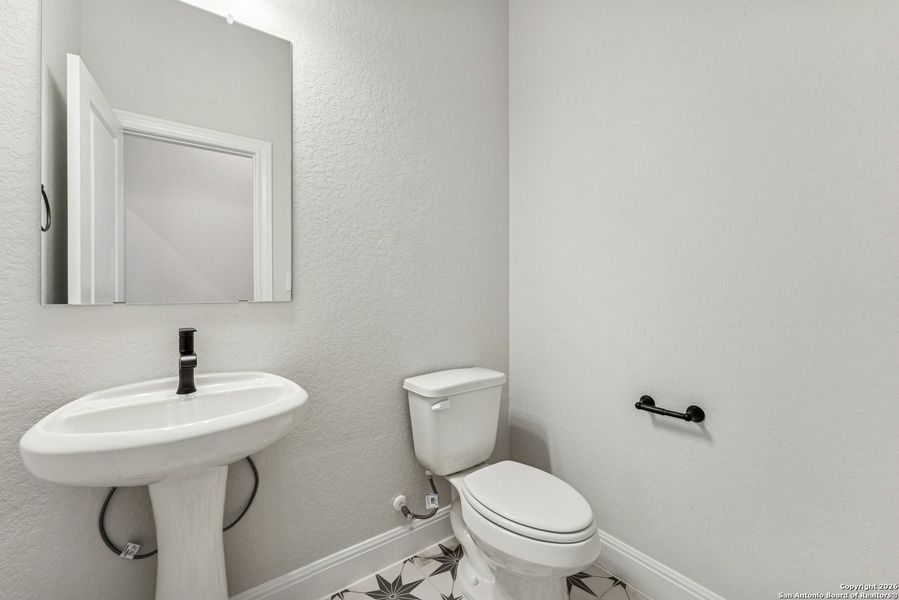 Furnished interior view inside a new home in Davis Ranch 50', San Antonio (Image 8).