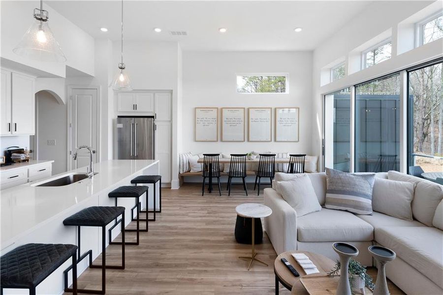 Furnished interior view inside a new home in , Waleska (Image 12).