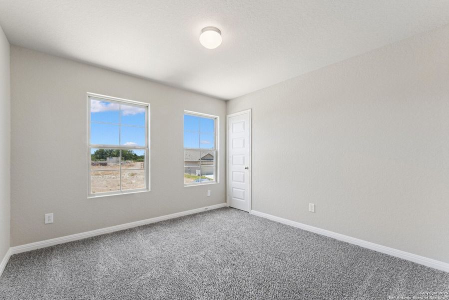 Spacious, unfurnished interior of a new home in Cinco Lakes, San Antonio (Image 19). Spacious, unfurnished interior of a new home in Cinco Lakes, San Antonio (Image 19).