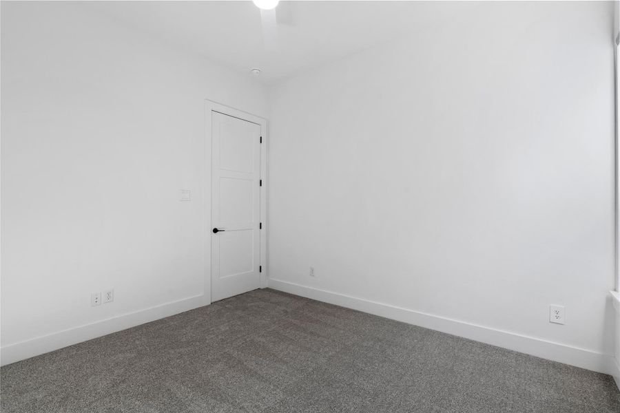 Spacious, unfurnished interior of a new home in , Houston (Image 45).