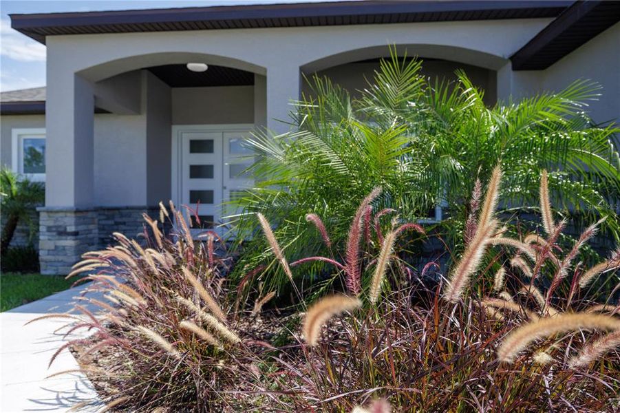 Exterior details and patio area of a home in , Palm Coast (Image 4).