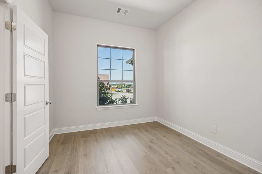 Spacious, unfurnished interior of a new home in Silo Mills, Joshua (Image 14). Spacious, unfurnished interior of a new home in Silo Mills, Joshua (Image 14).