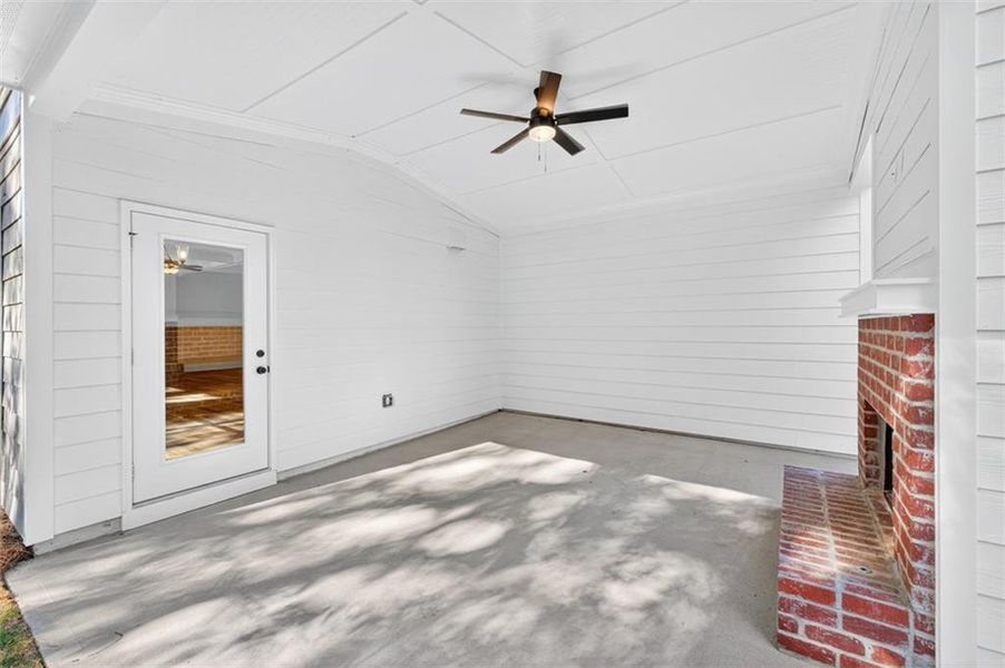 Spacious, unfurnished interior of a new home in , Jefferson (Image 65).