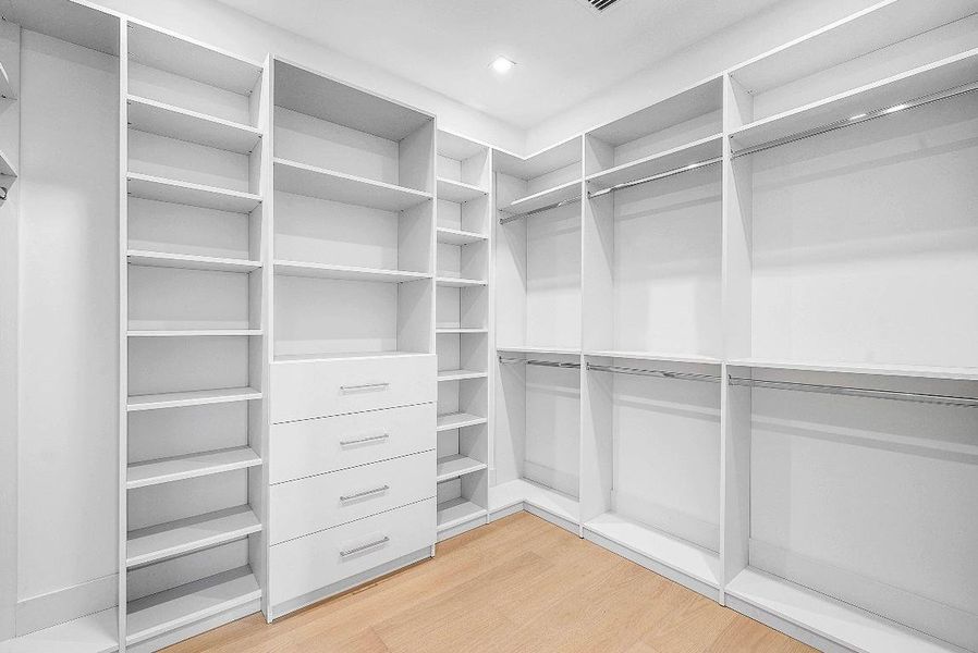 048-25833rdCourt-WestPalmBeach-FL-33407-