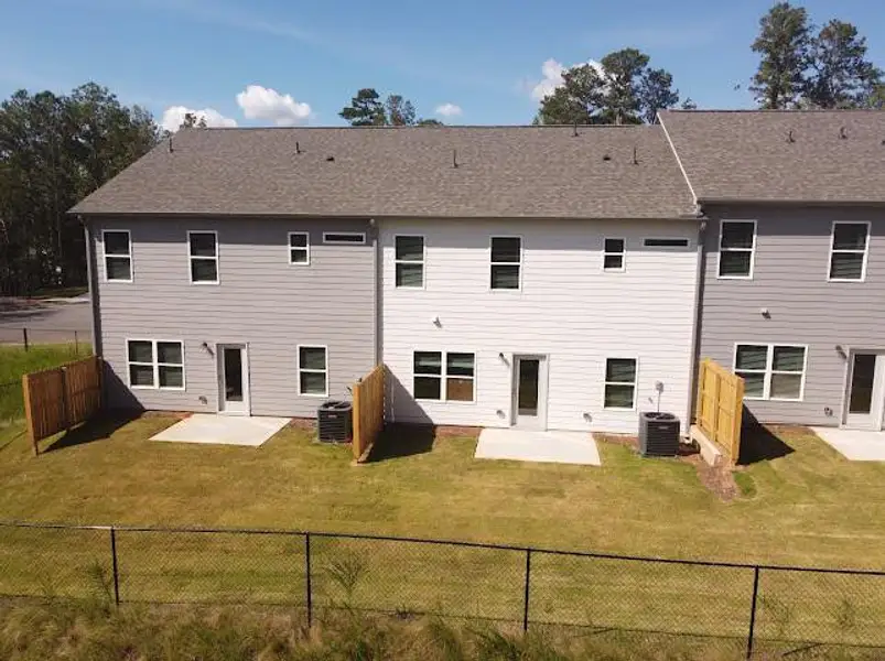 Exterior details and patio area of a home in , Dawsonville (Image 4).