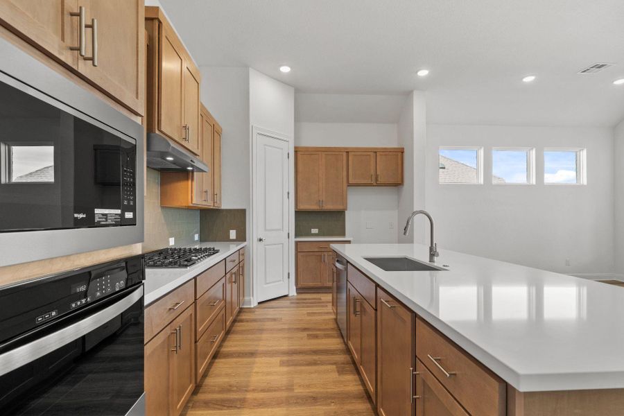 Stunning finishes in Light & Bright Kitchen