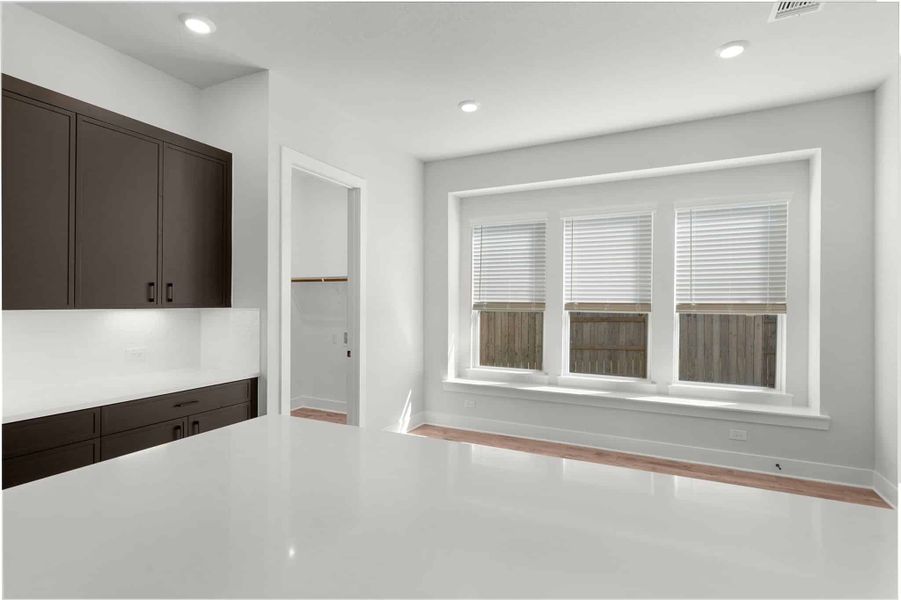 Spacious, unfurnished interior of a new home in Nolina, Georgetown (Image 18).
