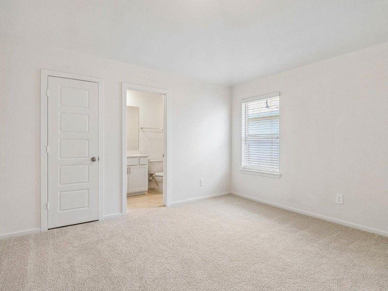 Spacious, unfurnished interior of a new home in Riviera Pines - Classic Series, Huffman (Image 26). Spacious, unfurnished interior of a new home in Riviera Pines - Classic Series, Huffman (Image 26).
