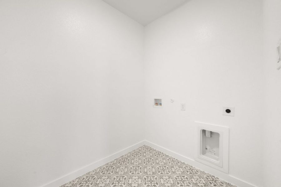 Representative unfurnished interior of a home built from the Ironwood II Hunters Crossing 65s by Brohn Homes in Hunters Crossing, Sealy (Image 22).
