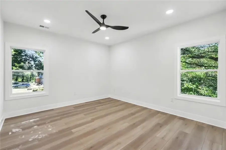 Spacious, unfurnished interior of a new home in , Atlanta (Image 29). Spacious, unfurnished interior of a new home in , Atlanta (Image 29).