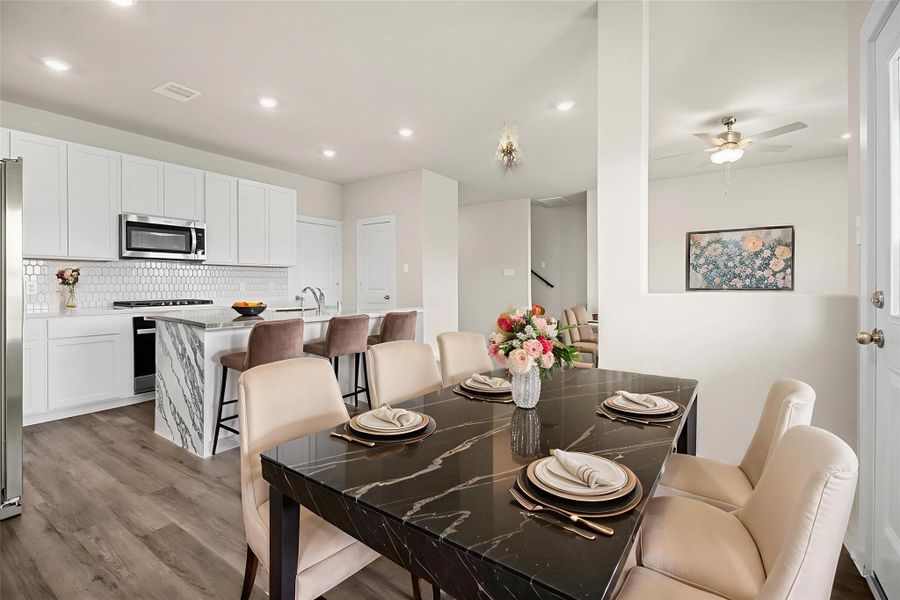 Furnished interior view inside a new home in Laurel Landing, Alvin (Image 3). Furnished interior view inside a new home in Laurel Landing, Alvin (Image 3).