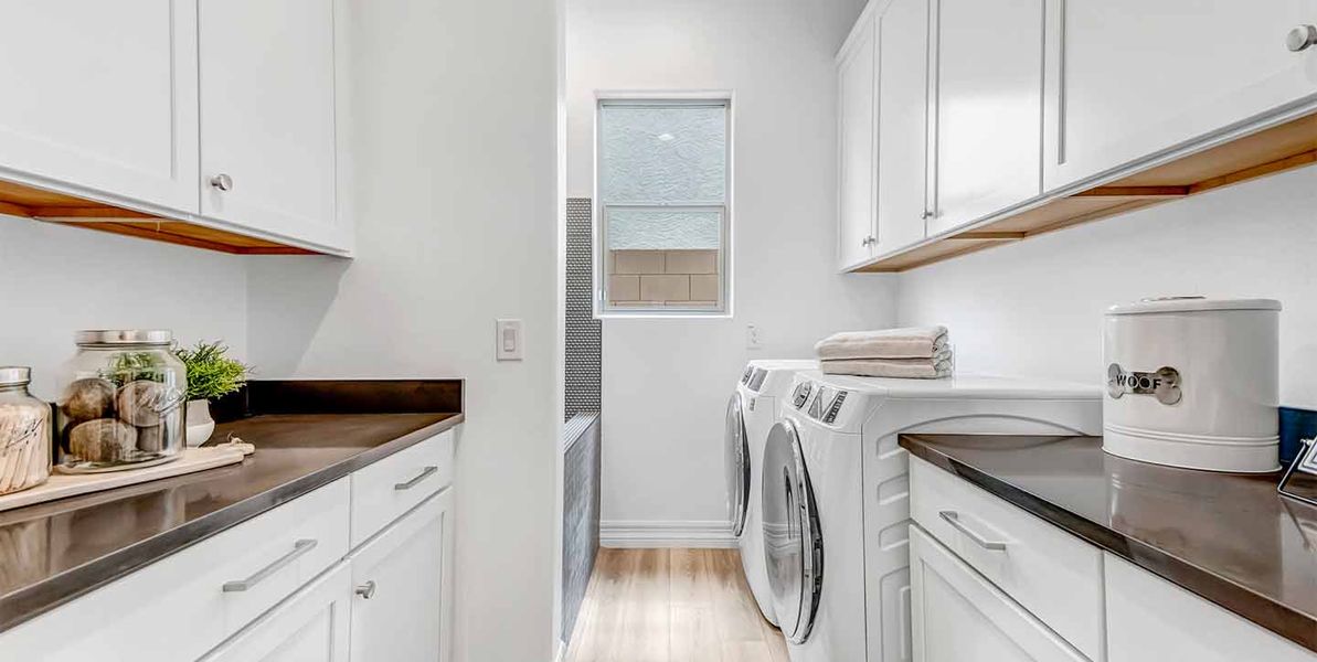 Furnished interior view inside a new home in Legends at Thunderbird, Glendale (Image 27). Furnished interior view inside a new home in Legends at Thunderbird, Glendale (Image 27).