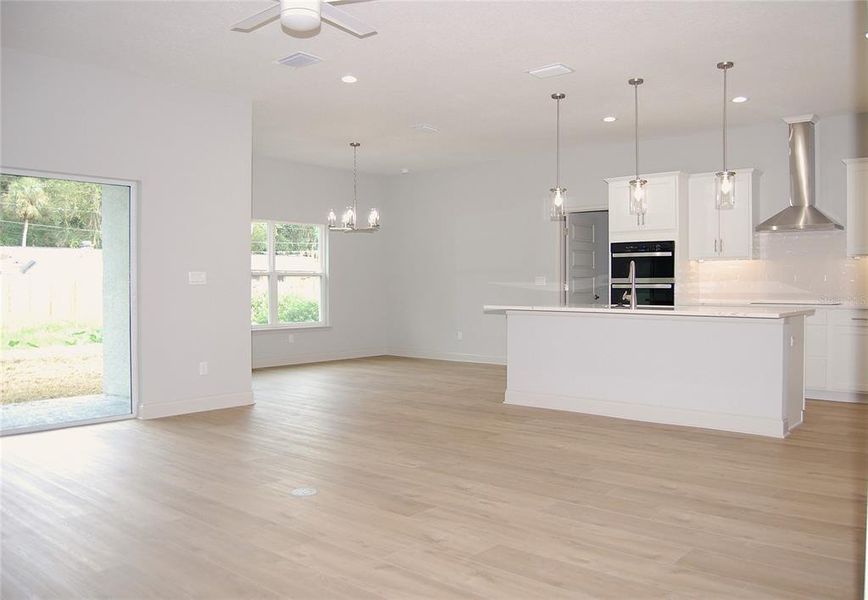 Spacious, unfurnished interior of a new home in , New Smyrna Beach (Image 7).