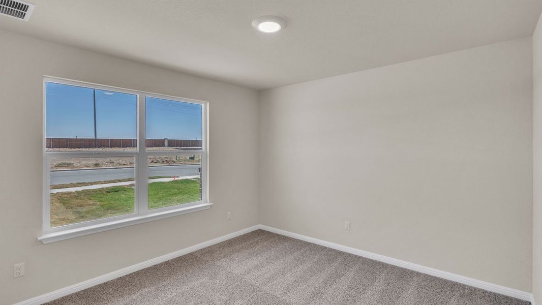 Spacious, unfurnished interior of a new home in Thunder Rock, Marble Falls (Image 12).