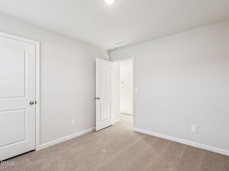 13 - Secondary Bed 13 - Secondary Bed