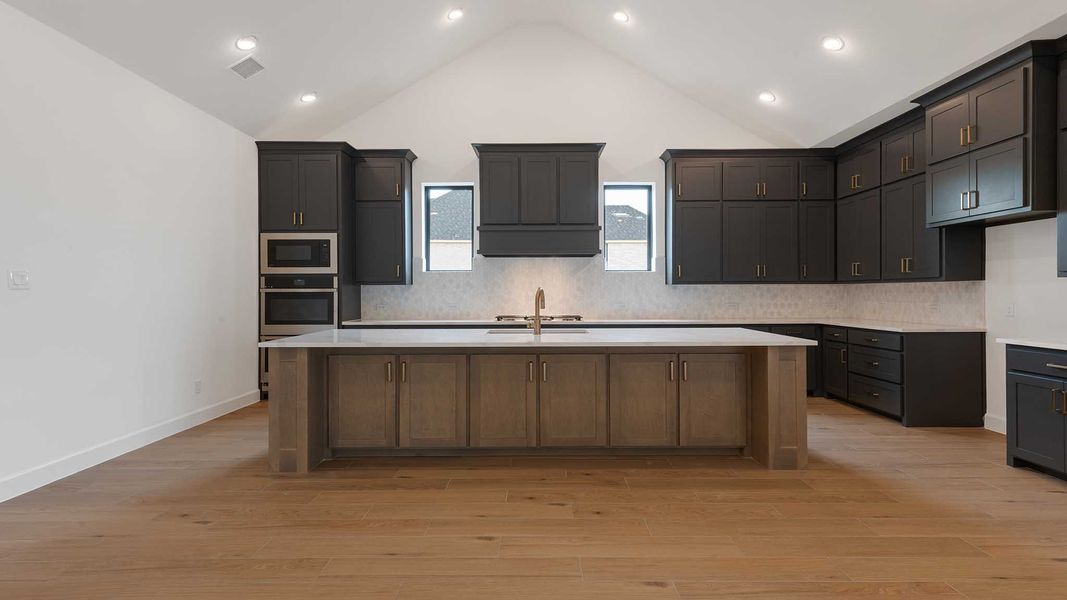 Furnished interior view inside a new home in Sweetgrass, Haslet (Image 9).