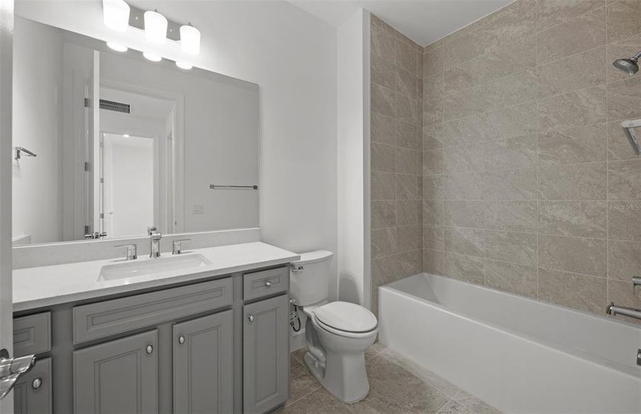 Furnished interior view inside a new home in Del Webb Catalina, Lakewood Ranch (Image 7). Furnished interior view inside a new home in Del Webb Catalina, Lakewood Ranch (Image 7).