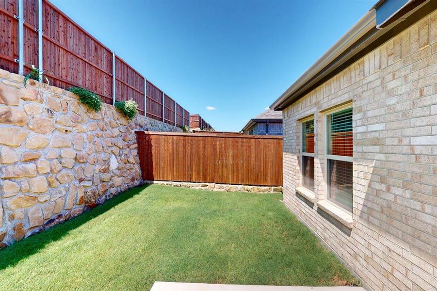 Front exterior of a new home in ValleyBrooke, Mesquite, TX, highlighting curb appeal (Image 2). Front exterior of a new home in ValleyBrooke, Mesquite, TX, highlighting curb appeal (Image 2).