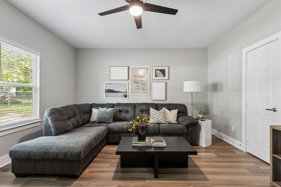 Furnished interior view inside a new home in , Dallas (Image 23).