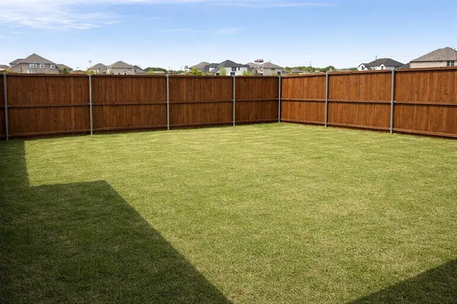 Exterior details and patio area of a home in , Frisco (Image 4).